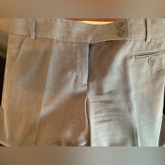 BCBG Maxazria cap sleeve “coco” suit - Picture 12 of 12